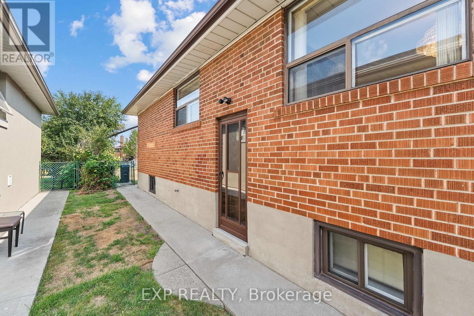 Photo 33 of 84 Tavistock Road, Toronto ON