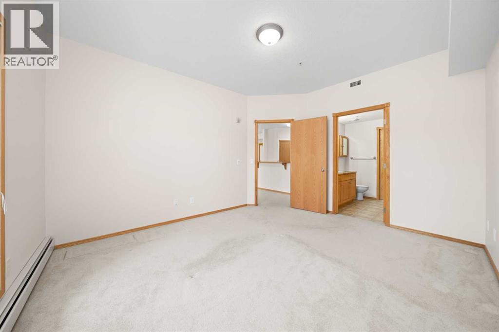 Photo 13 of 2248 151 Country Village Road Ne, Calgary AB