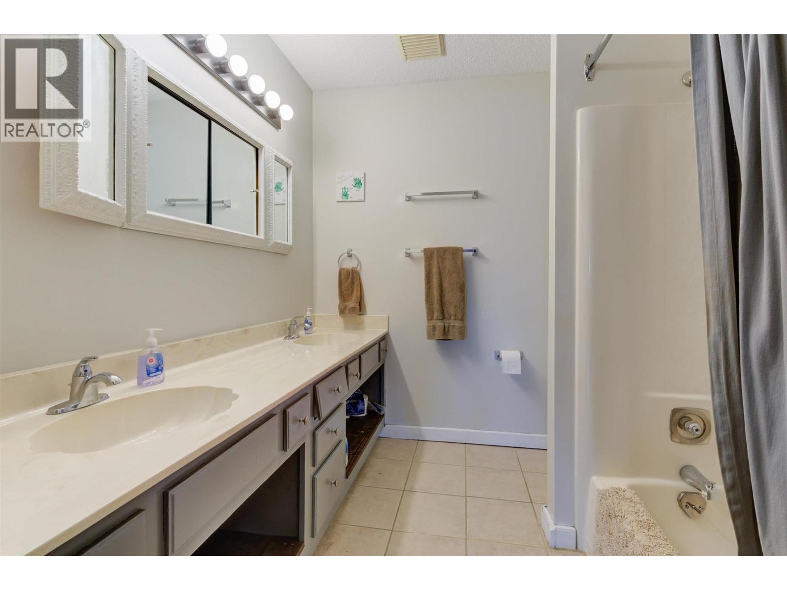#333 1665 Ufton Court, Kelowna