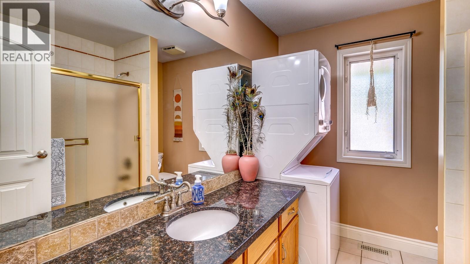  1115 Gregory Road, West Kelowna