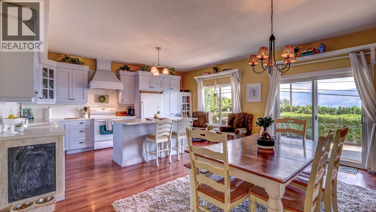  1115 Gregory Road, West Kelowna