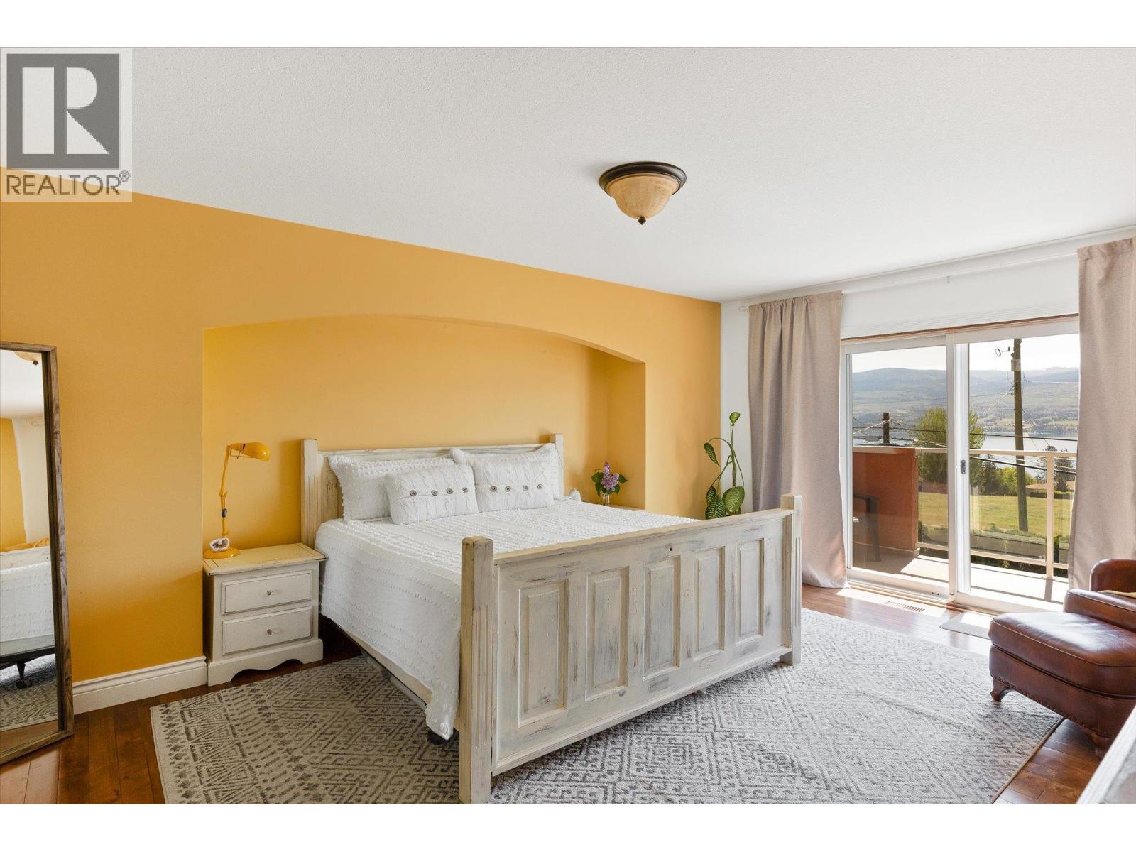  1115 Gregory Road, West Kelowna