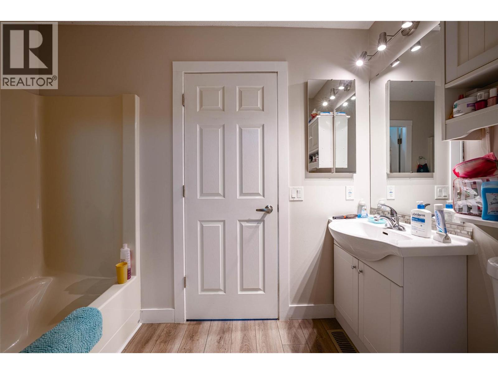 Photo 17 of 3900 27 Avenue Unit 25, Vernon BC