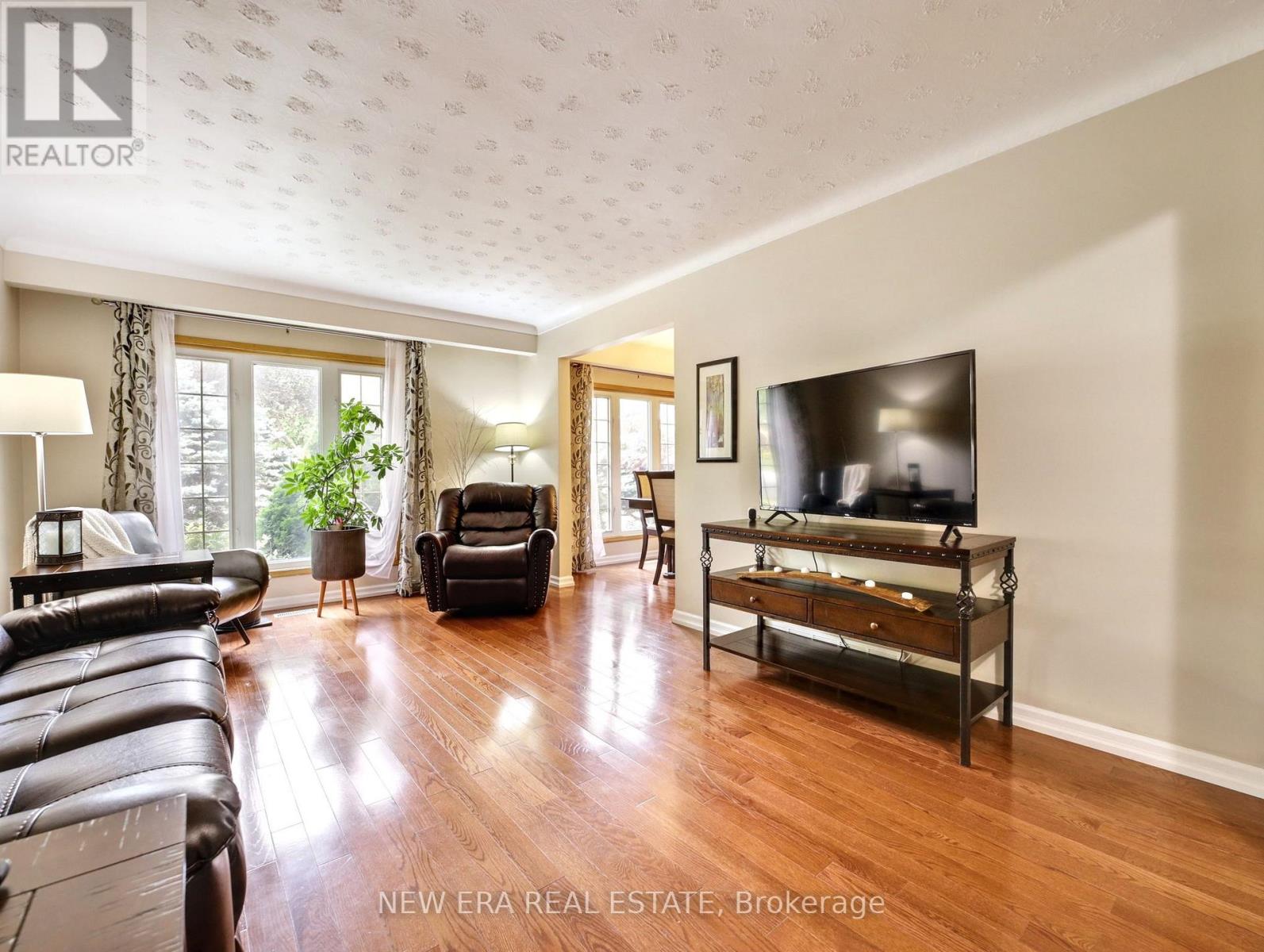Photo 6 of 3311 Fairway Road, Niagara Falls ON