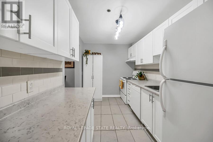 Photo 10 of 204 6 Niagara Street, Grimsby ON
