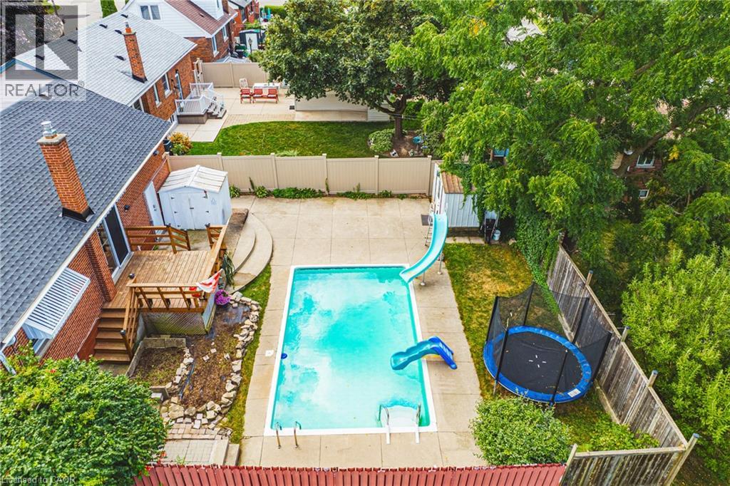 Photo 25 of 40 Wyngate Avenue, Hamilton ON