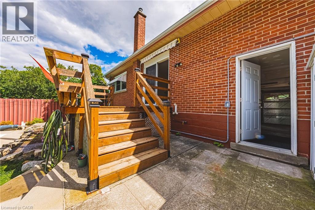 Photo 21 of 40 Wyngate Avenue, Hamilton ON