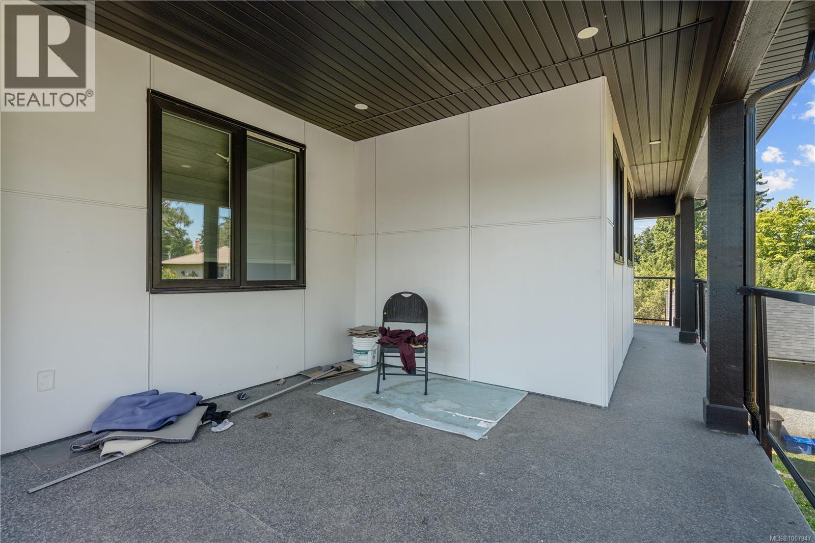 Photo 32 of 146 Cadillac Ave, Saanich BC