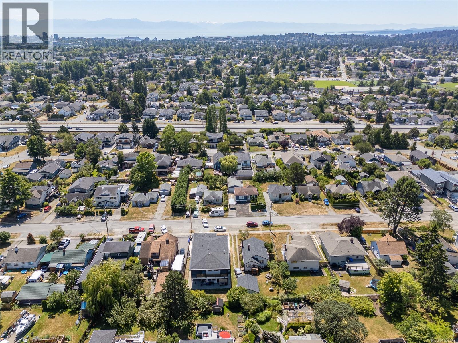 Photo 56 of 146 Cadillac Ave, Saanich BC