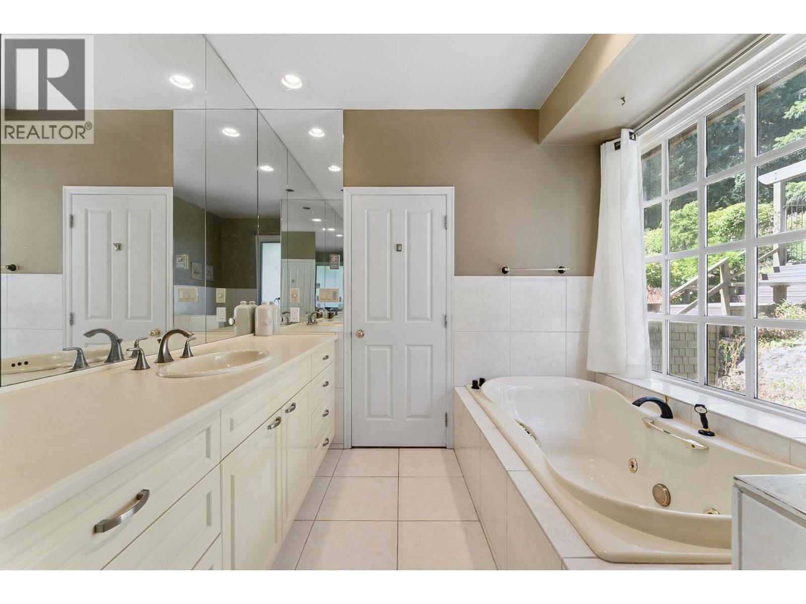 1251 FAIRWEATHER ROAD, Bowen Island