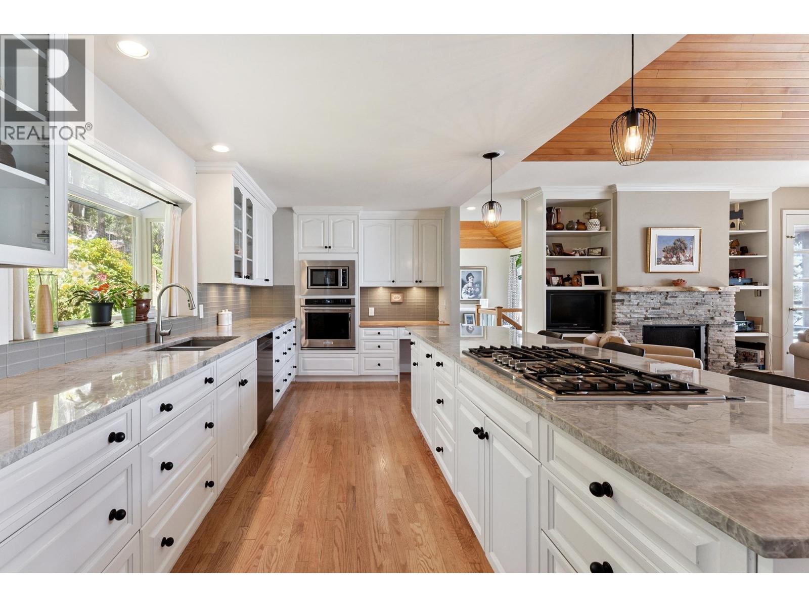 1251 FAIRWEATHER ROAD, Bowen Island