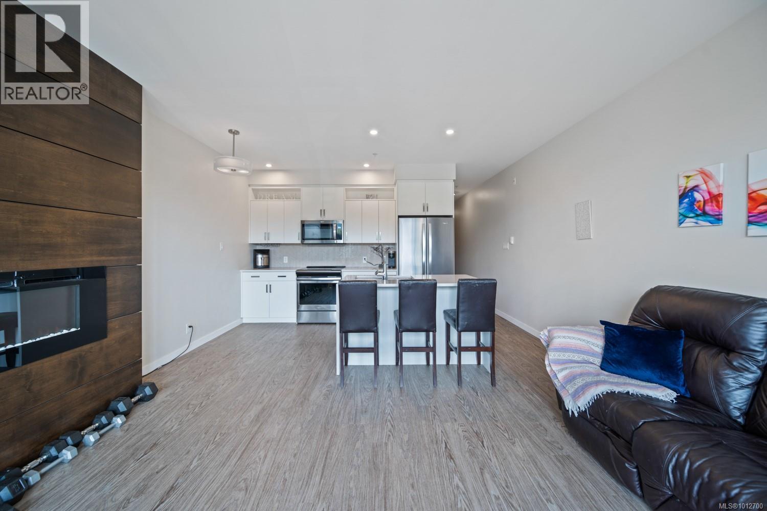 Photo 8 of 310 91 Chapel St, Nanaimo BC