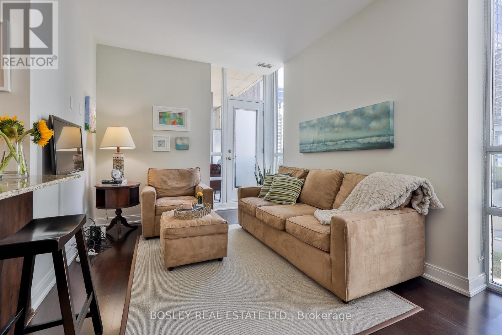 Photo 20 of 318 88 Broadway Avenue, Toronto ON