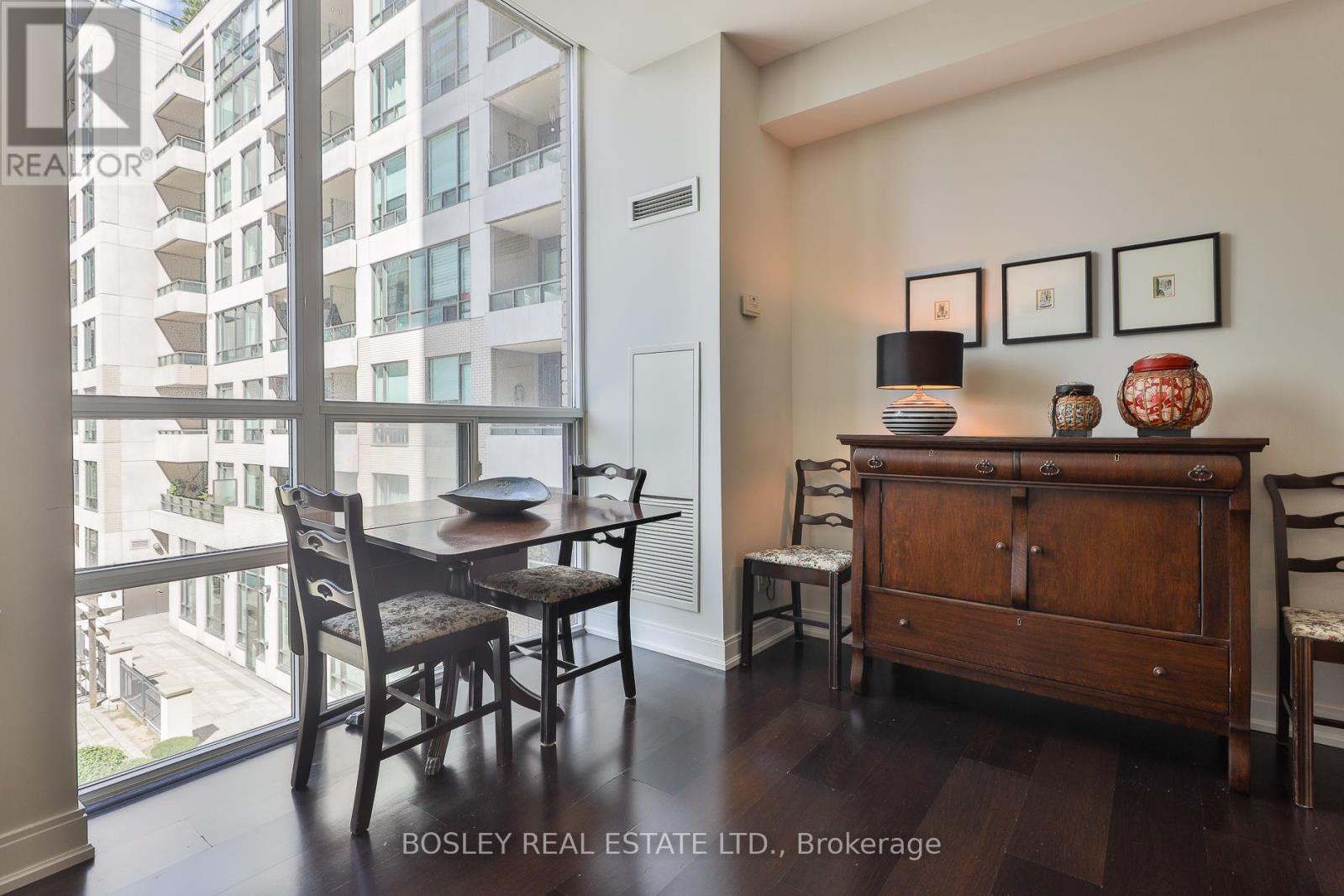 Photo 23 of 318 88 Broadway Avenue, Toronto ON