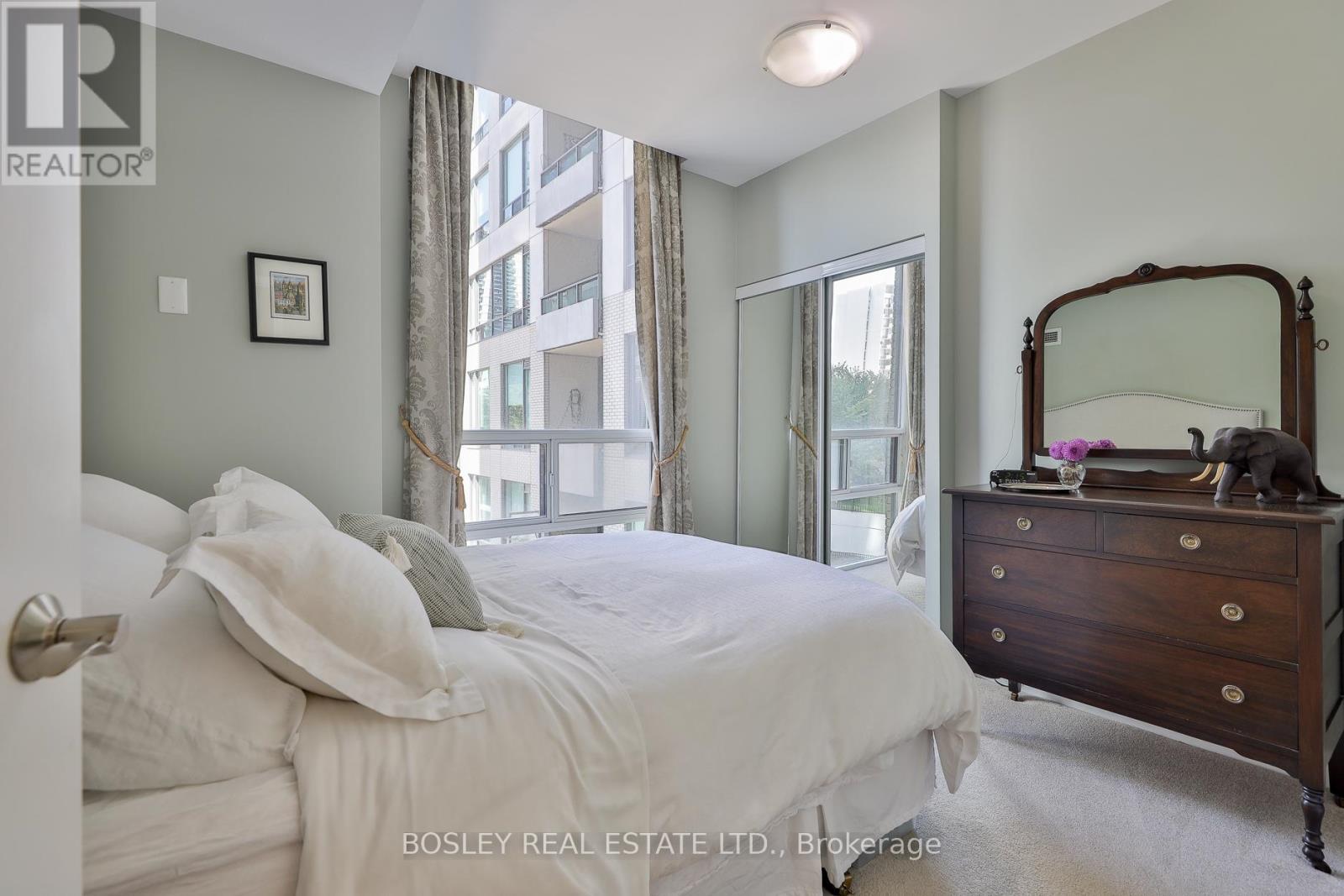 Photo 26 of 318 88 Broadway Avenue, Toronto ON