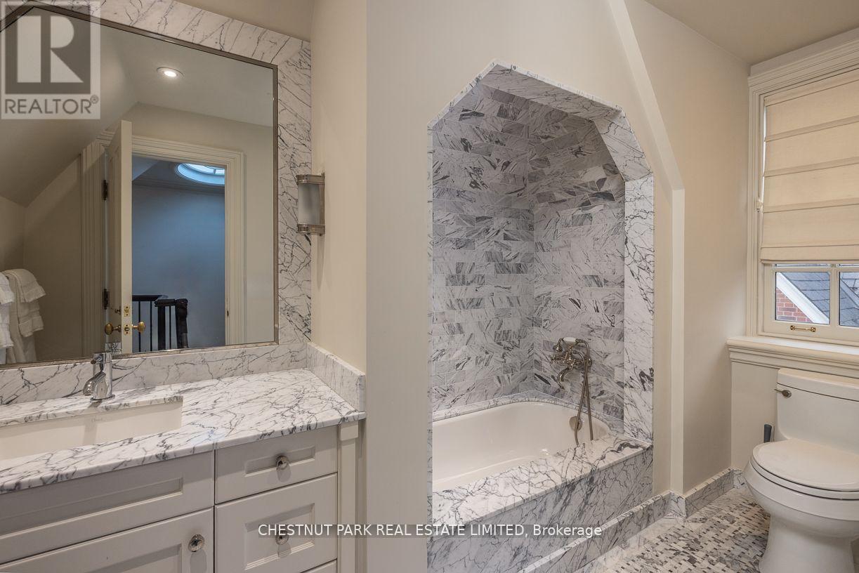 Photo 23 of 45 South Drive, Toronto ON