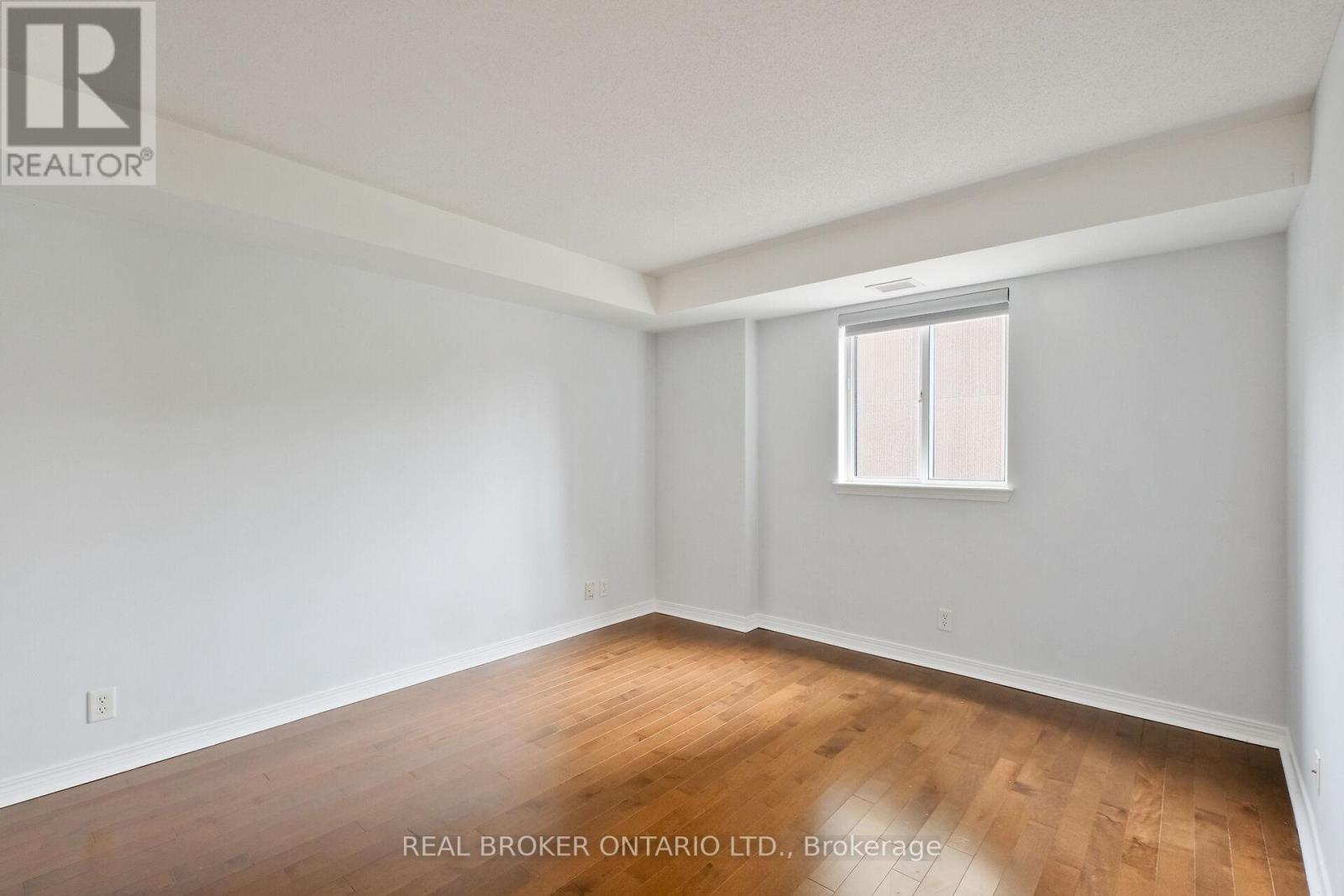Photo 25 of 306 429 Somerset Street W, Ottawa ON