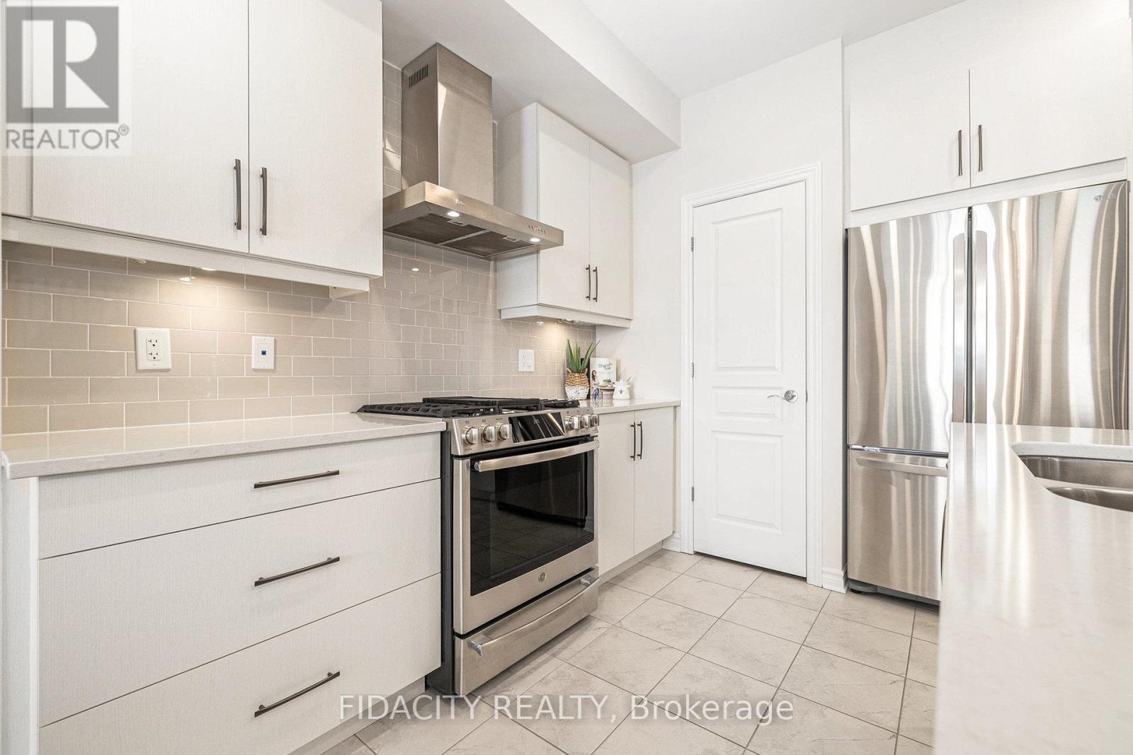 Photo 11 of 219 A Shinny Avenue, Ottawa ON