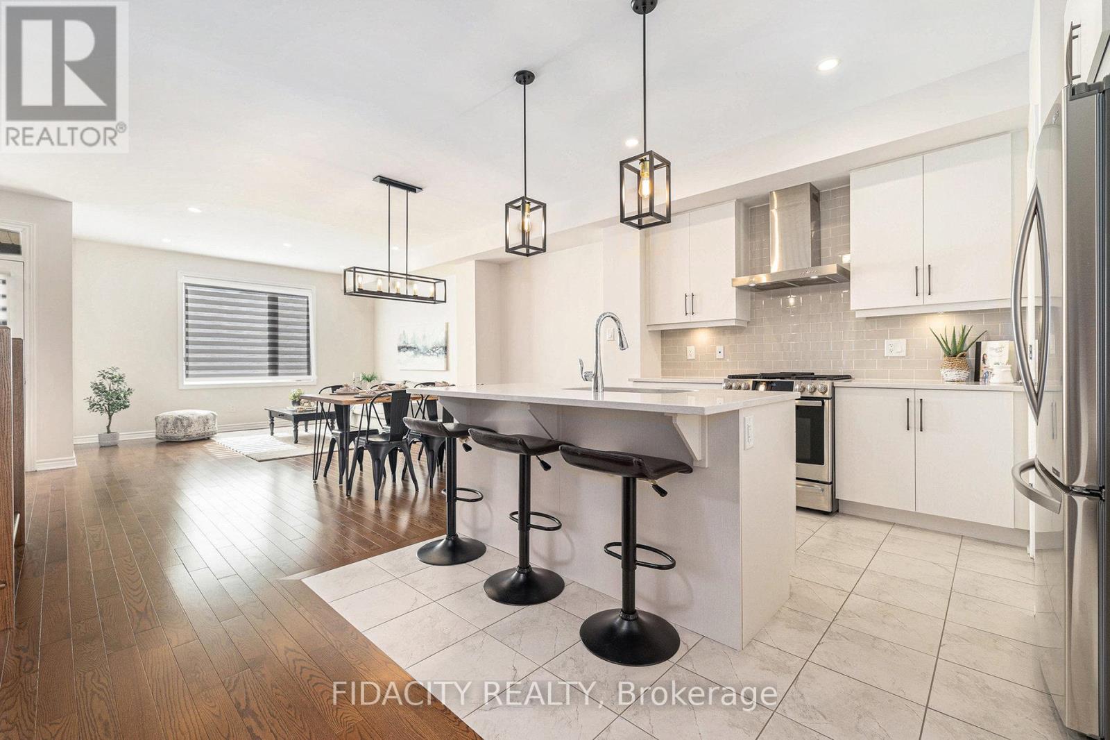 Photo 12 of 219 A Shinny Avenue, Ottawa ON