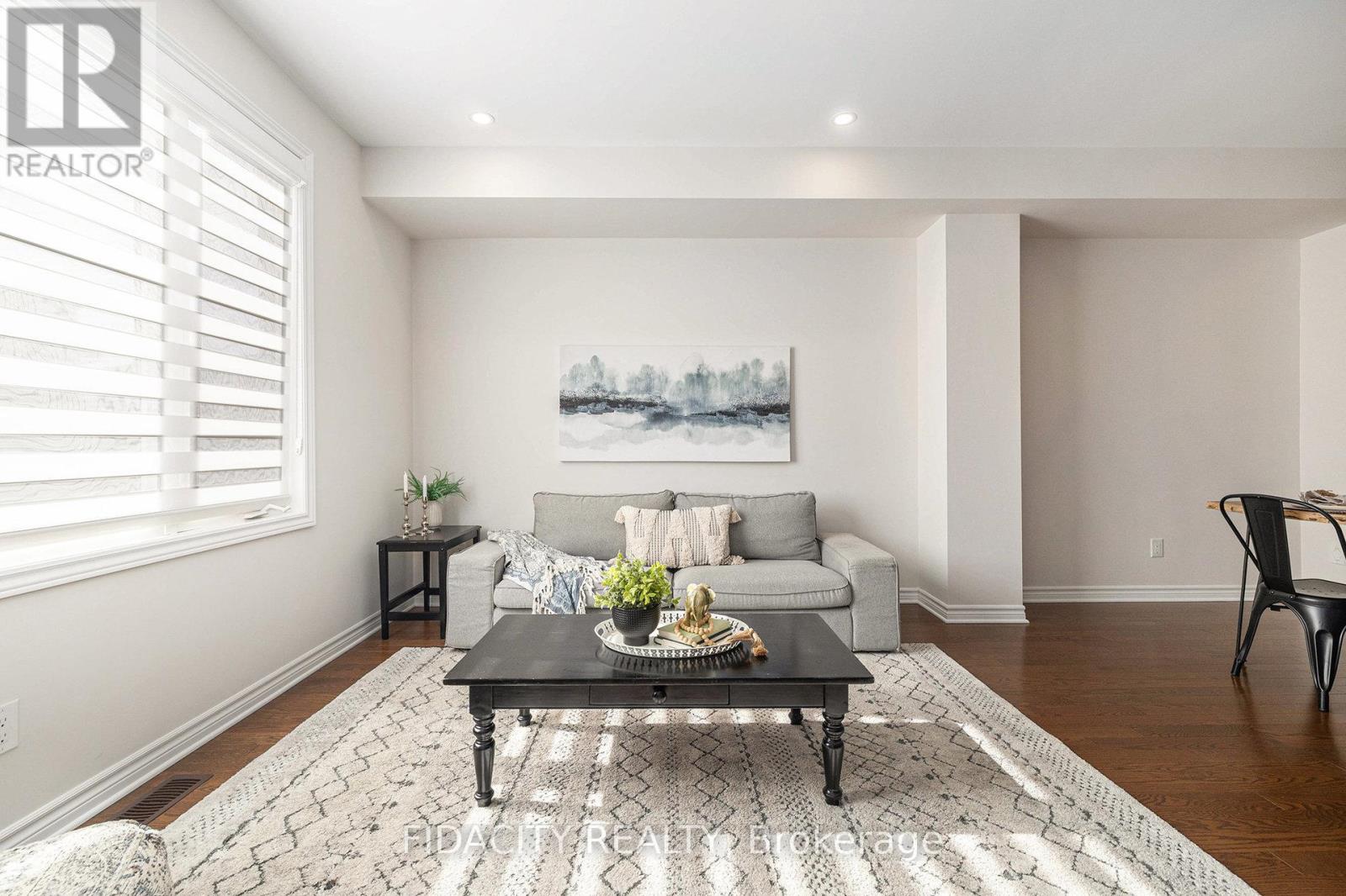 Photo 5 of 219 A Shinny Avenue, Ottawa ON