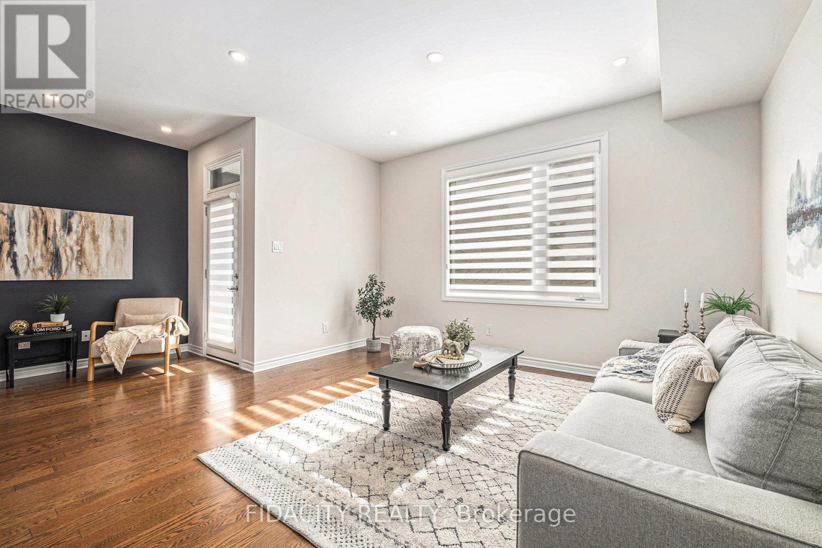 Photo 6 of 219 A Shinny Avenue, Ottawa ON