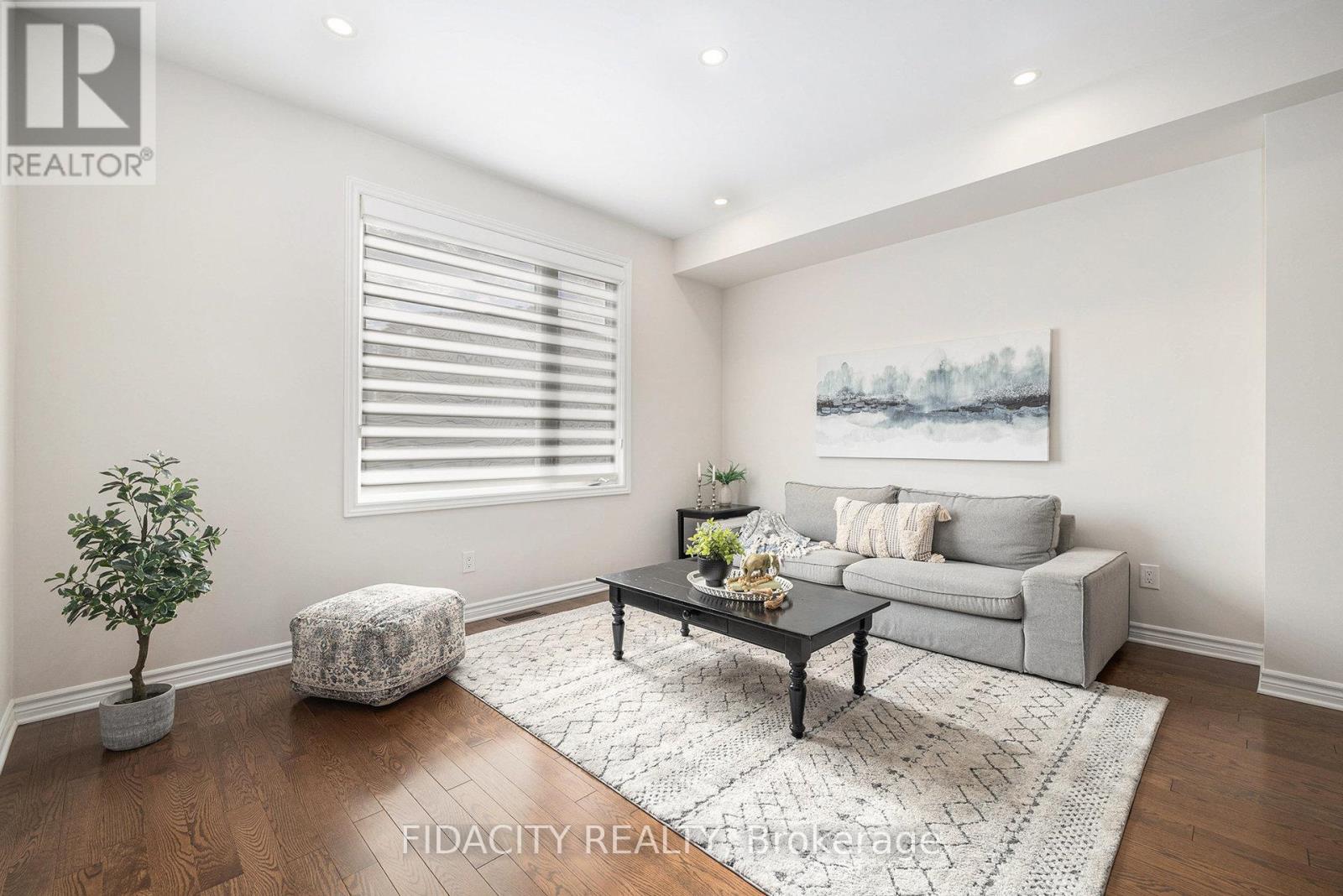 Photo 7 of 219 A Shinny Avenue, Ottawa ON