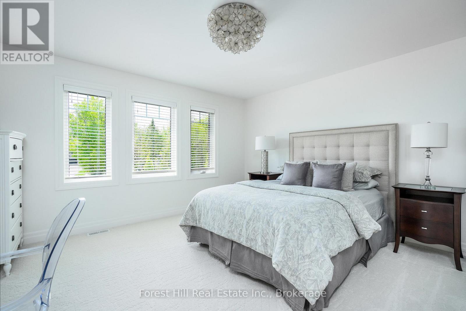 Photo 30 of 155 Glenlake Boulevard, Collingwood ON