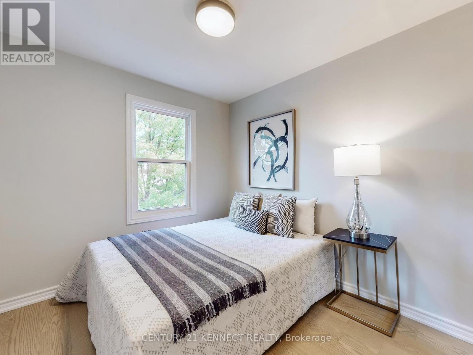 Photo 15 of 8 105 Carlton Road, Markham ON