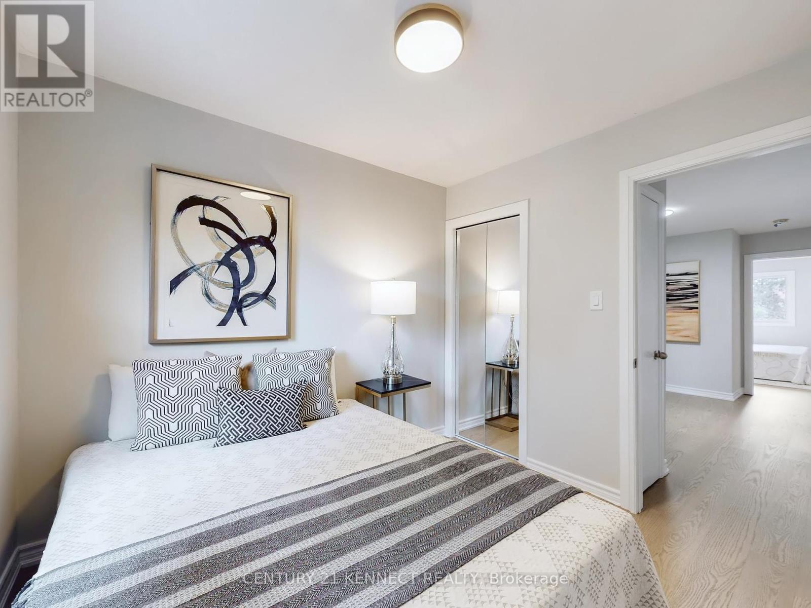 Photo 16 of 8 105 Carlton Road, Markham ON