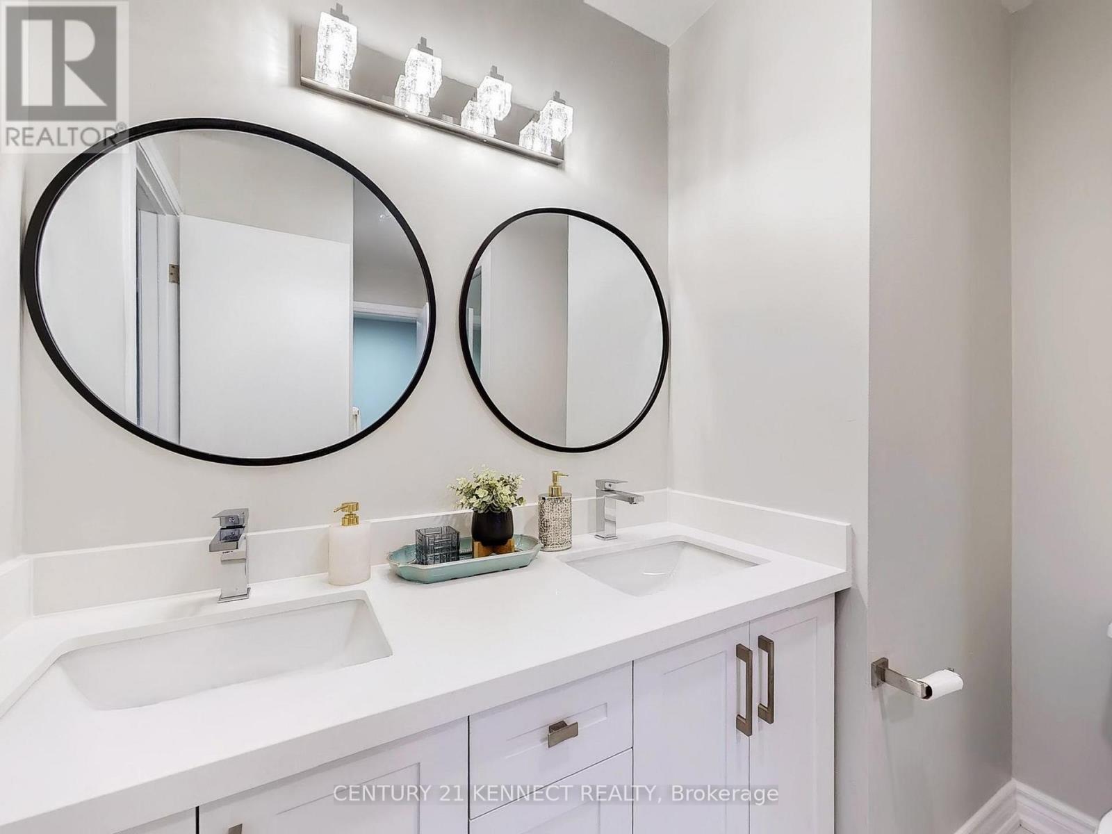 Photo 19 of 8 105 Carlton Road, Markham ON