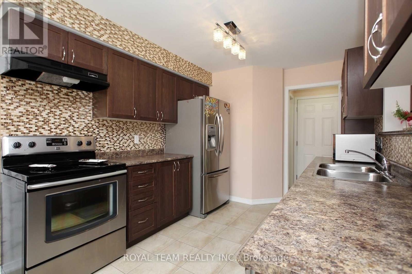 Photo 6 of 1398 Hunter Street, Innisfil ON
