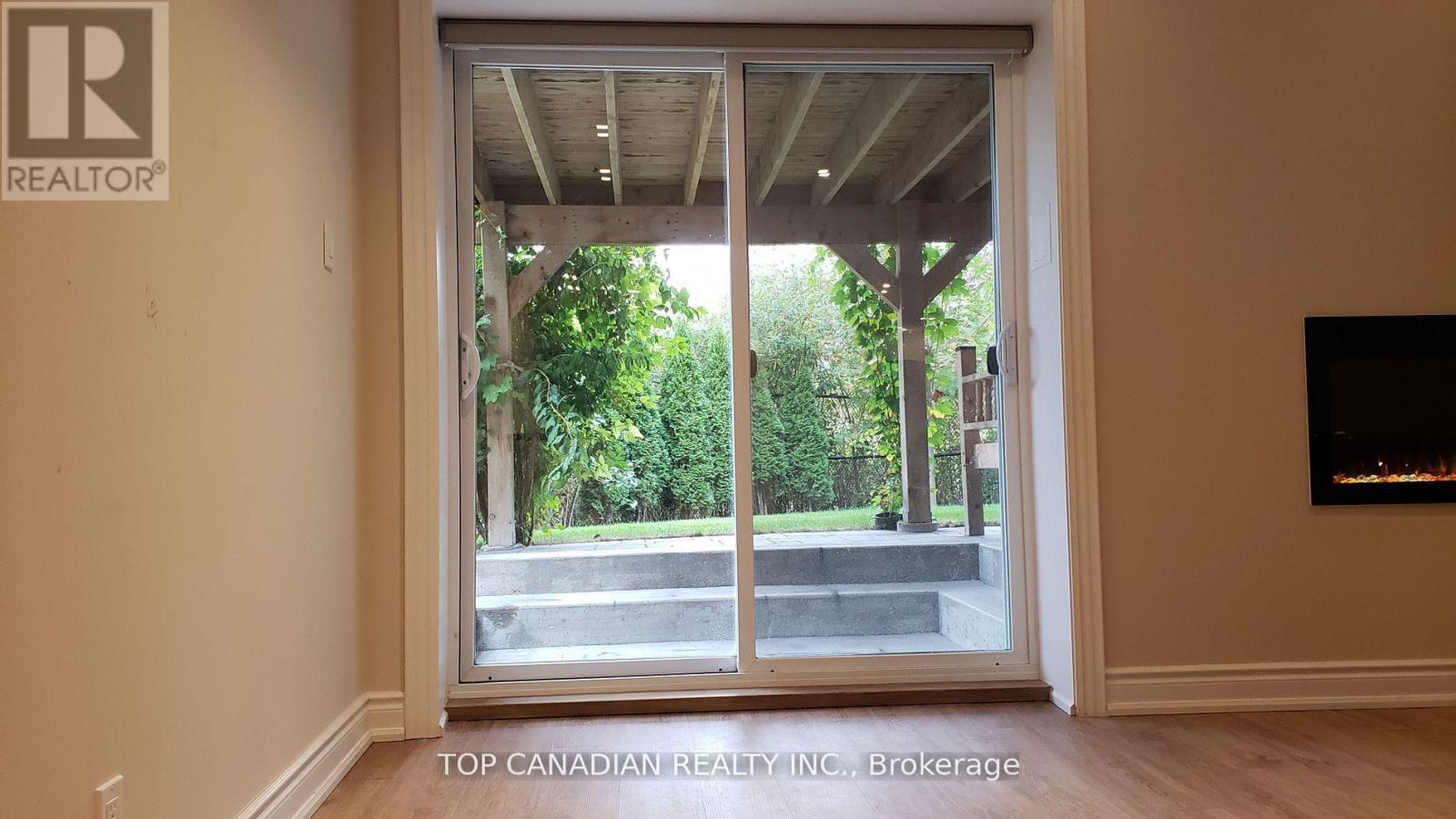Photo 11 of 279 Baker Hill Boulevard, Whitchurchstouffville ON