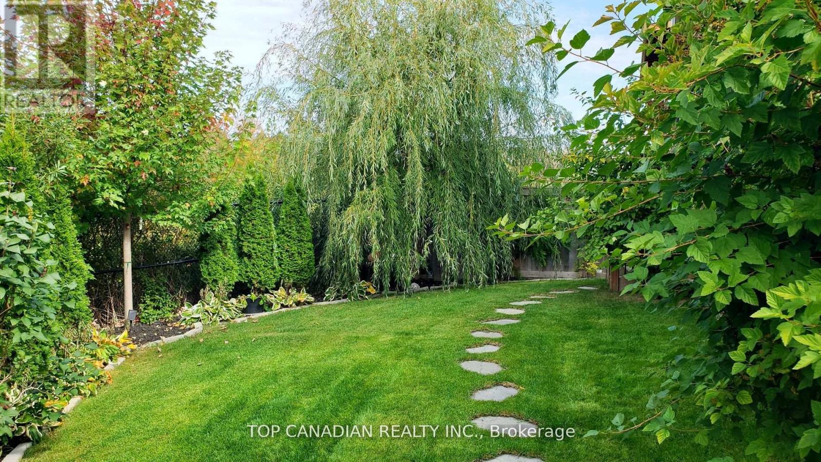 Photo 17 of 279 Baker Hill Boulevard, Whitchurchstouffville ON