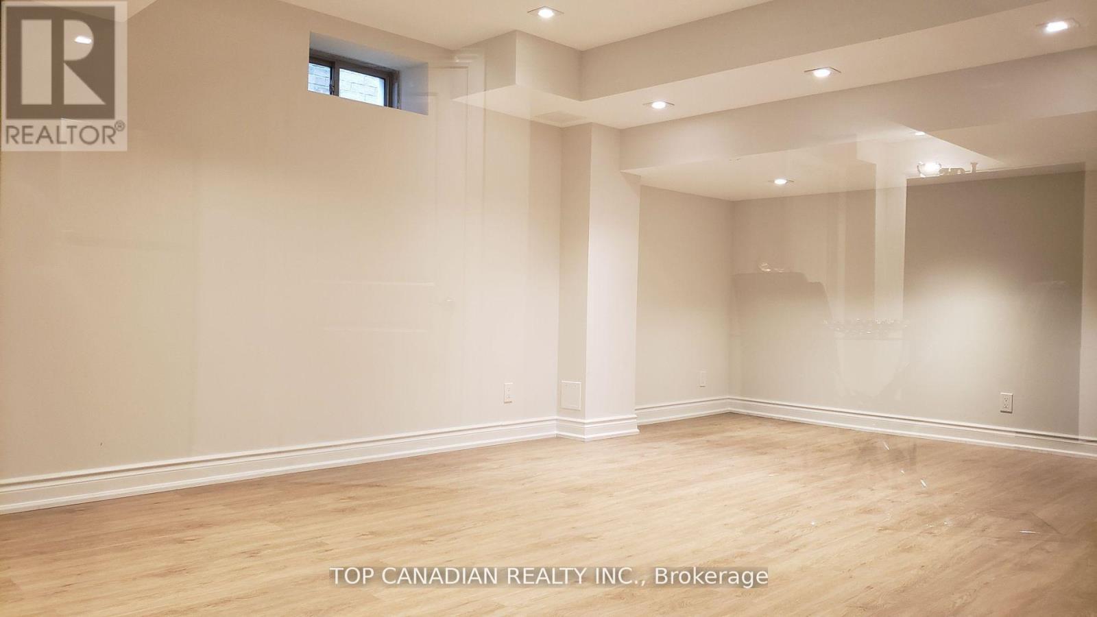 Photo 6 of 279 Baker Hill Boulevard, Whitchurchstouffville ON