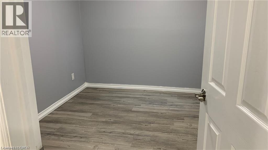 Photo 7 of 468 Main Street E Unit 10, Hamilton ON