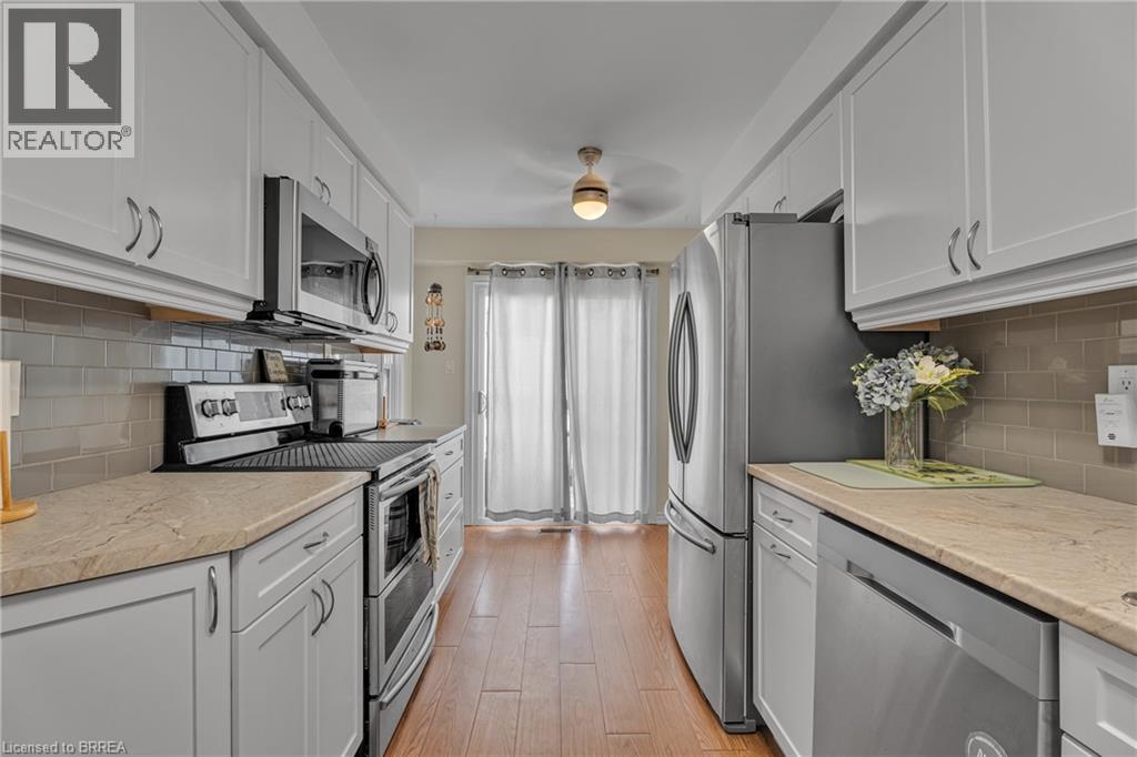 Photo 14 of 2366 Brunswick Court, Burlington ON