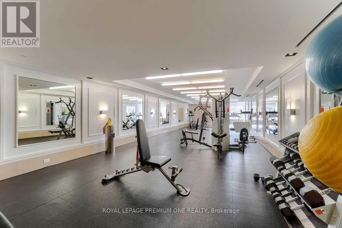 Photo 18 of 209 170 Chiltern Hill Road, Toronto ON