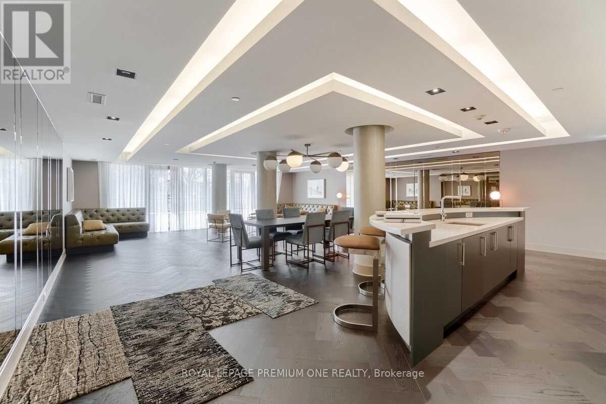 Photo 20 of 209 170 Chiltern Hill Road, Toronto ON