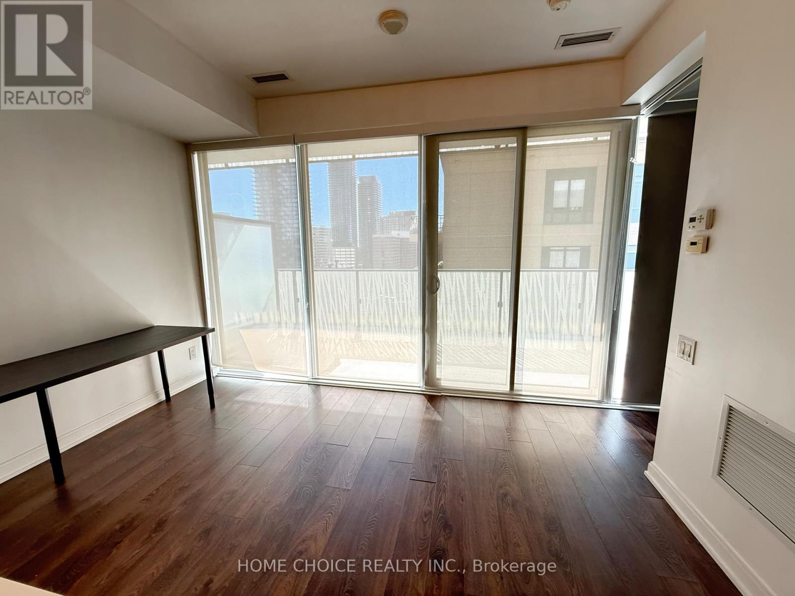 Photo 12 of 1405 42 Charles Street E, Toronto ON