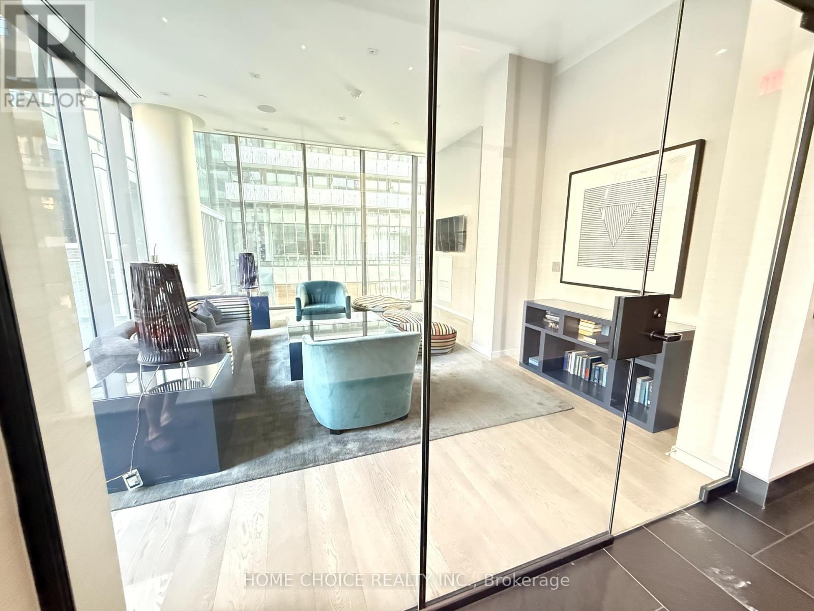 Photo 31 of 1405 42 Charles Street E, Toronto ON