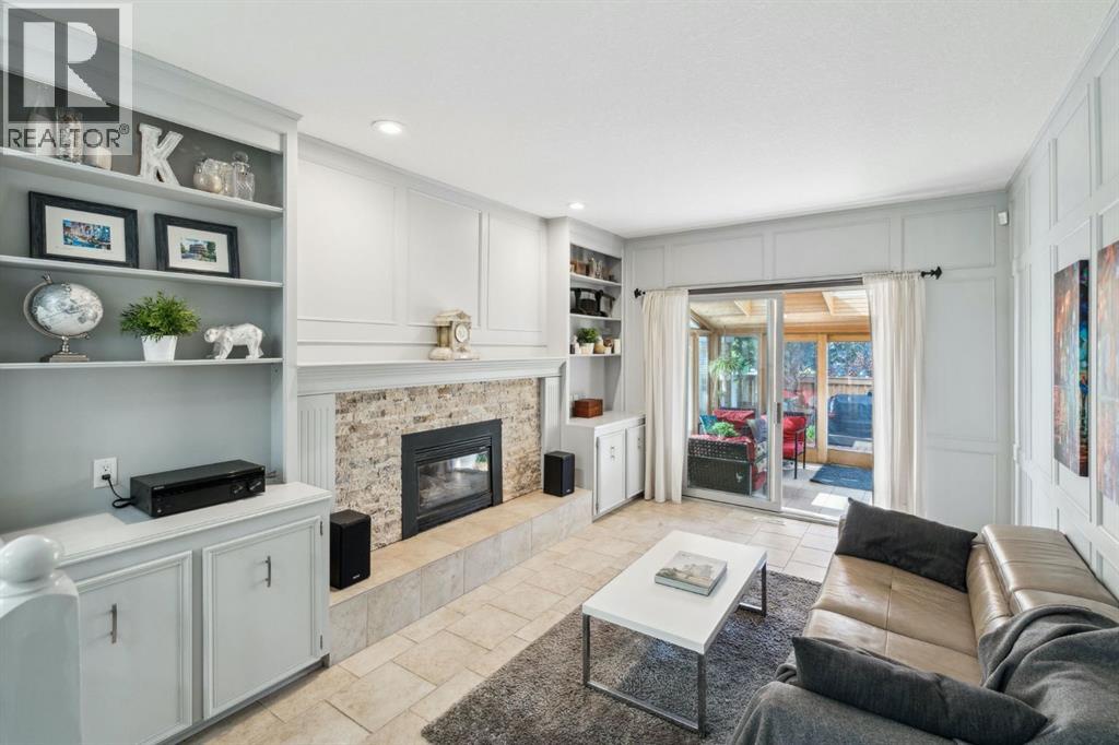 Photo 21 of 79 Woodbrook Road Sw, Calgary AB