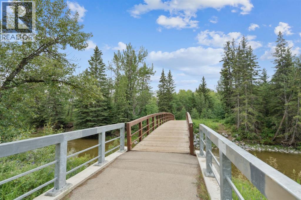 Photo 47 of 79 Woodbrook Road Sw, Calgary AB