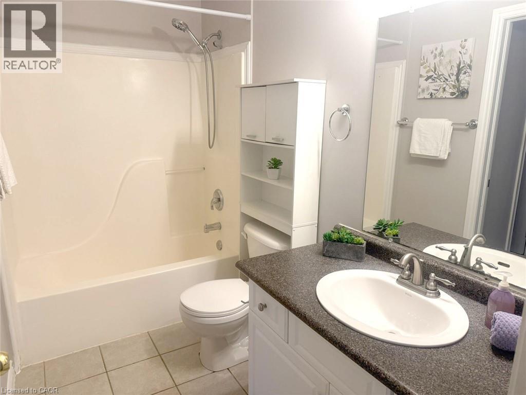 Photo 18 of 863 Brandenburg Boulevard, Waterloo ON