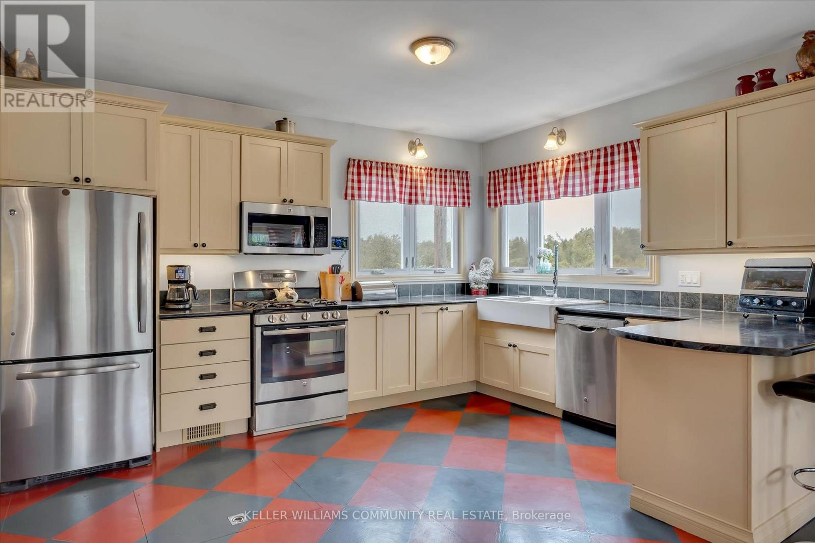 Photo 11 of 372 County Road 41 Road, Kawartha Lakes ON