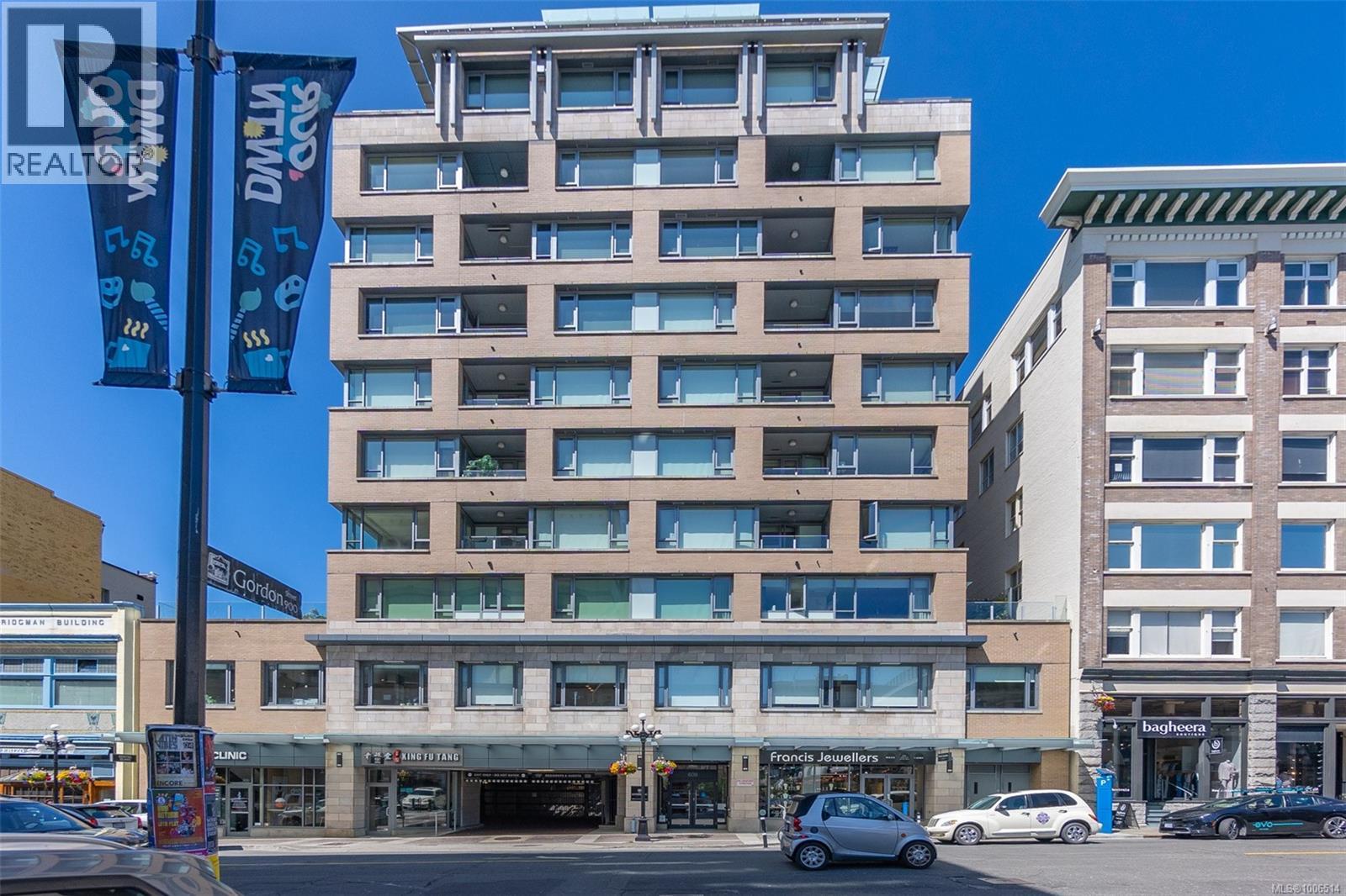 501 608 Broughton Street, Victoria