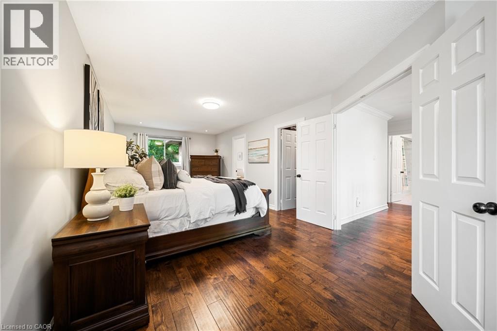Photo 26 of 1246 Old Carriage Way, Oakville ON