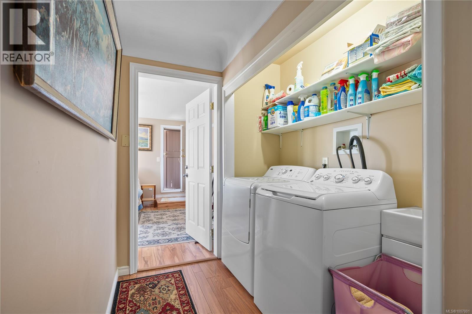 854 Royal Oak Ave, Saanich