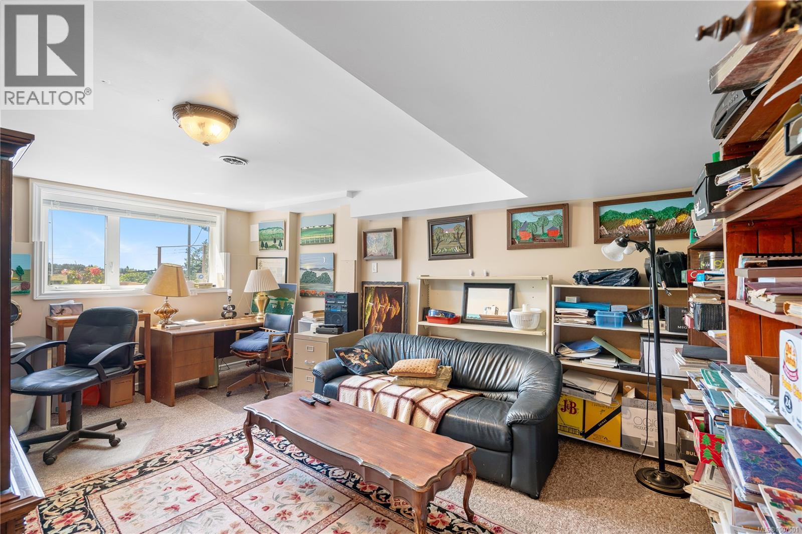 854 Royal Oak Ave, Saanich