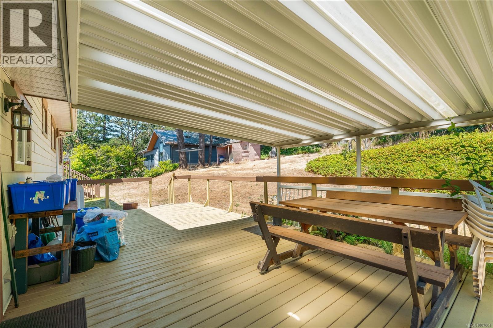 854 Royal Oak Ave, Saanich