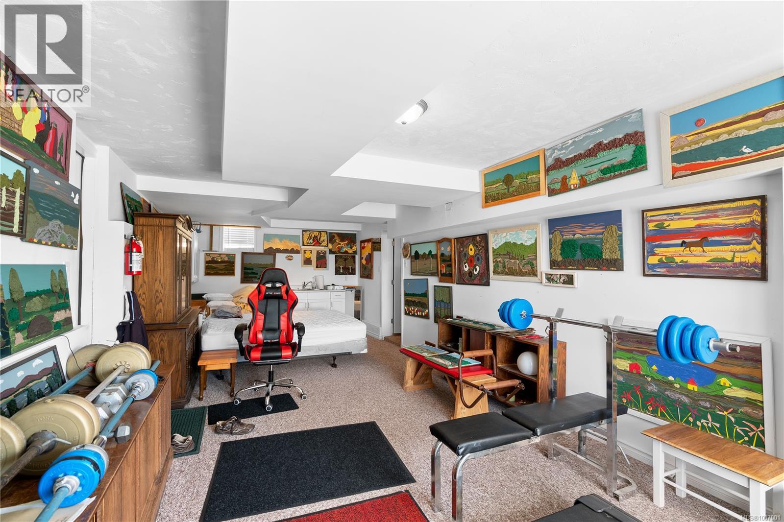 854 Royal Oak Ave, Saanich